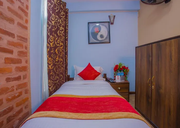 Hotel Oyo 206 Mount View Homes 3*